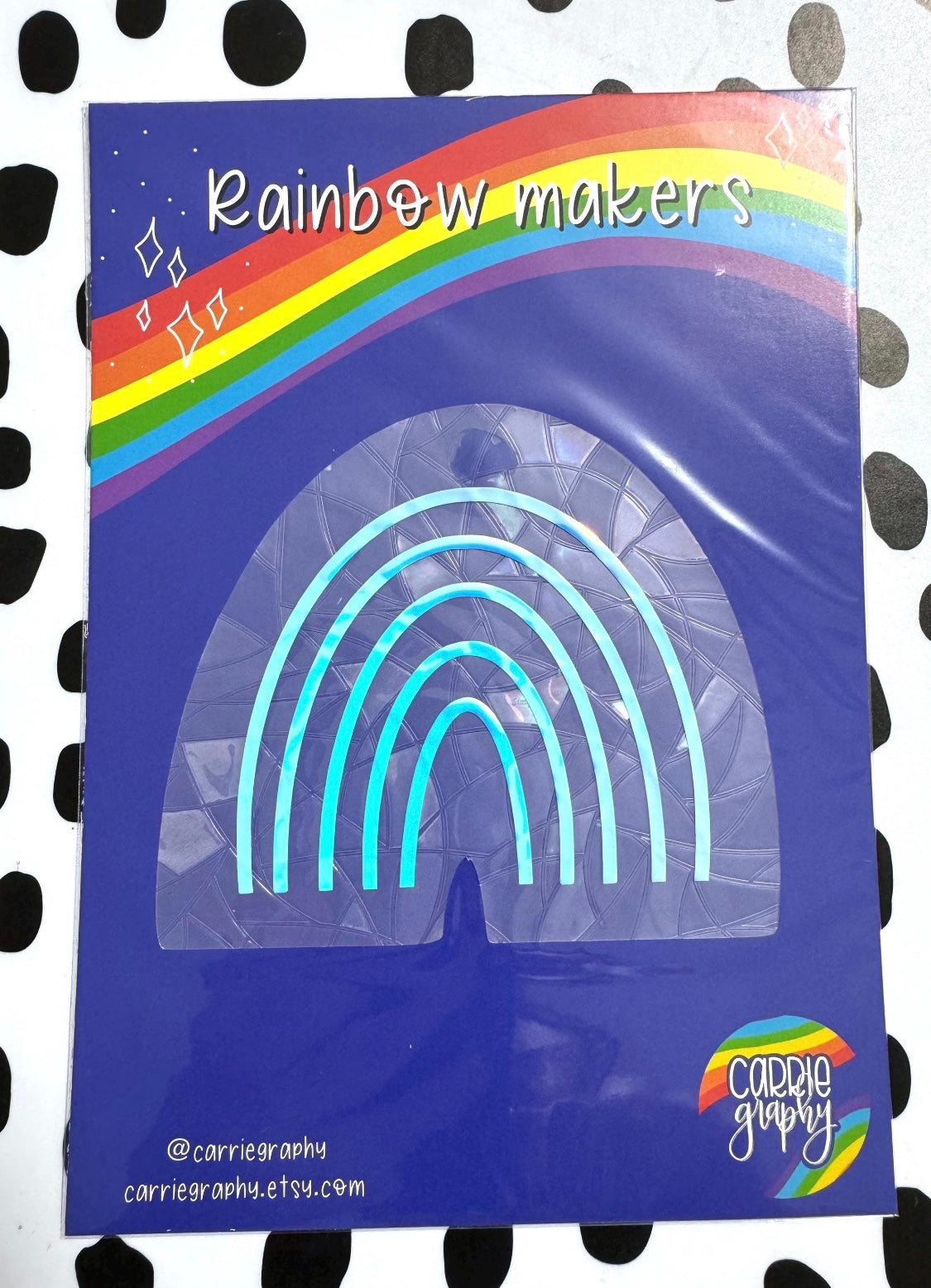 Rainbow shaped rainbow maker